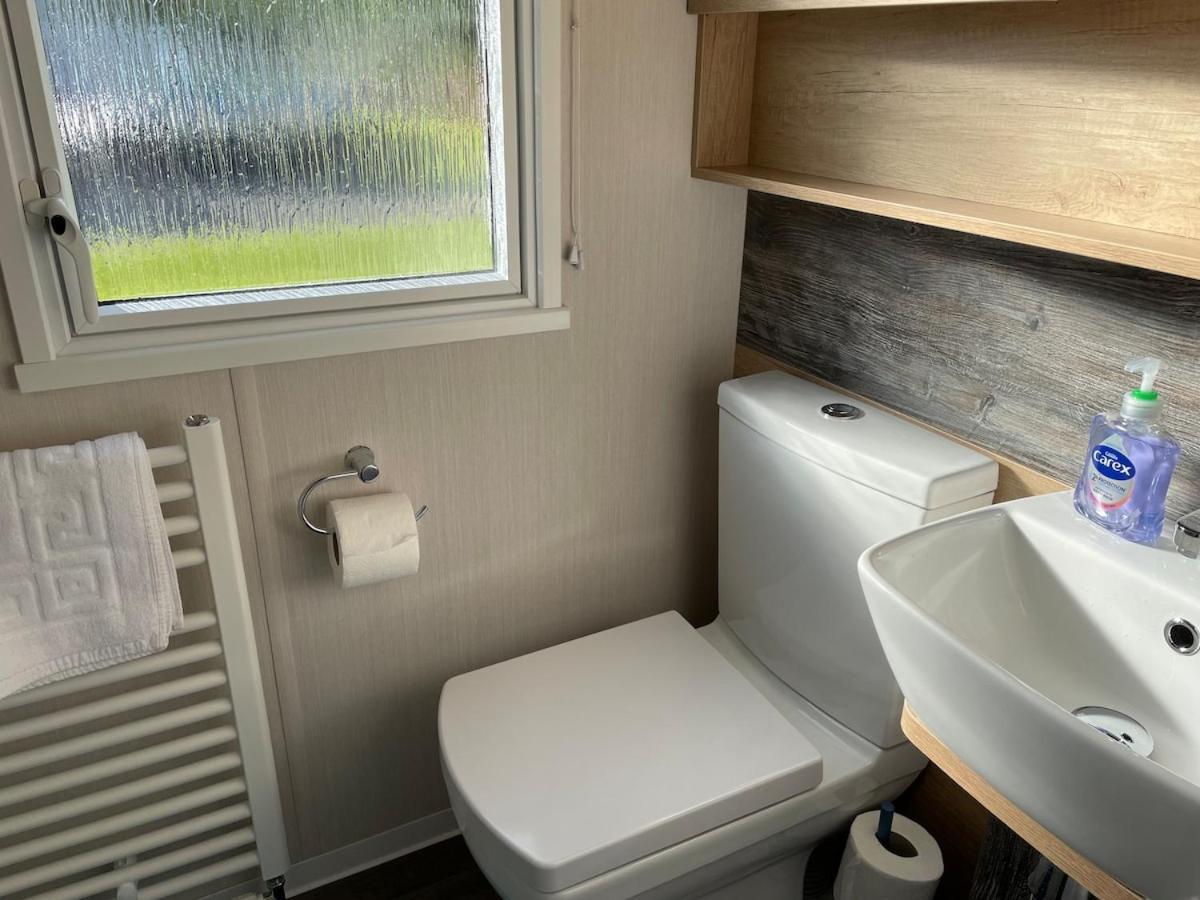 Luxury Caravan Cornwall Sleeps 4 Countryside View St Austell Exteriér fotografie